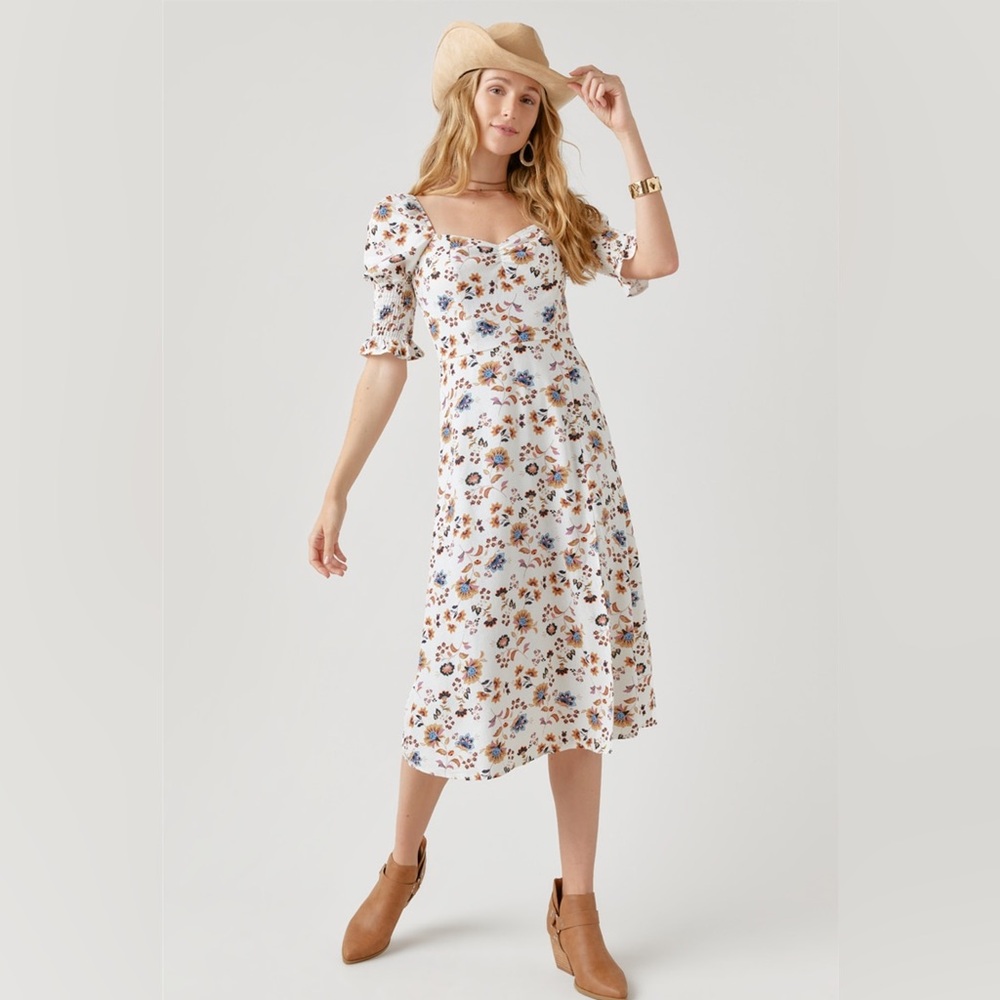 Vera Smocked Sleeve Paisley Midi Dress